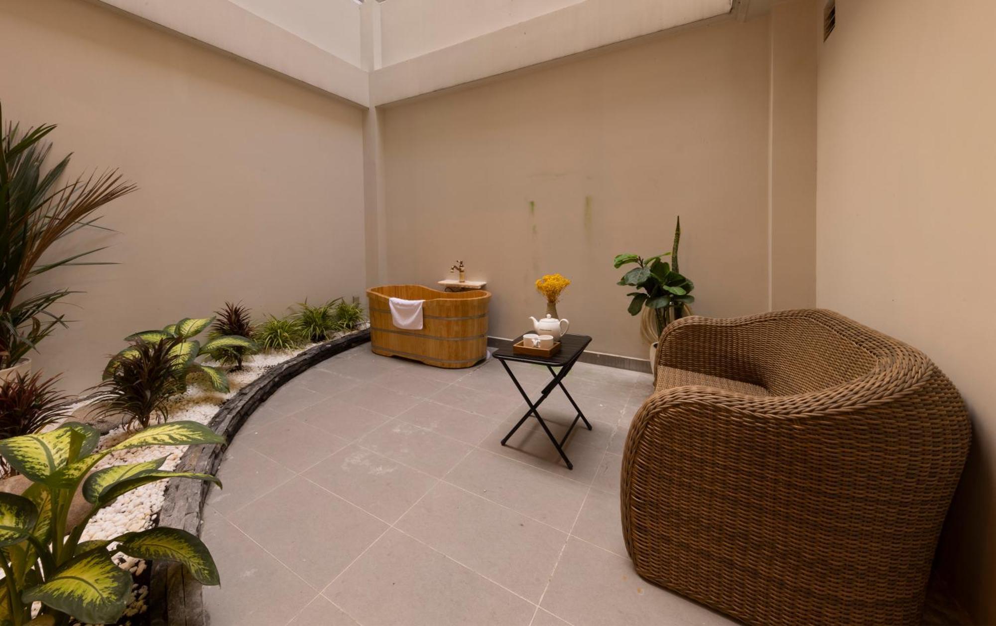 Hotel Anpha Ben Thanh 3*